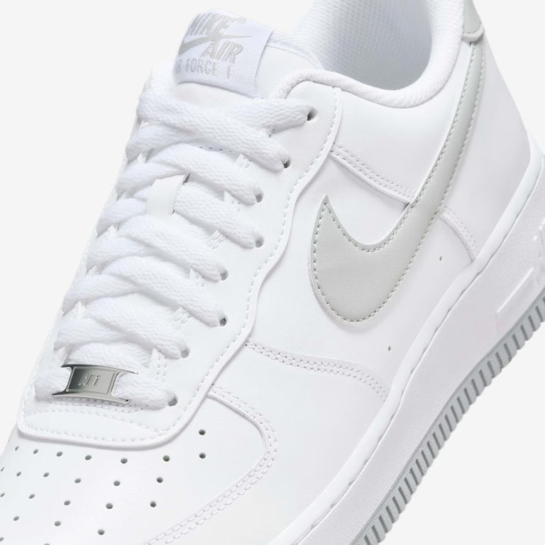 Tênis Nike Air Force 1 '07 Masculino